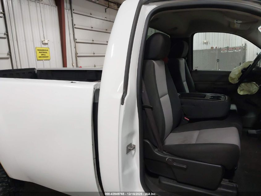 2007 GMC Sierra 1500 Work Truck VIN: 1GTEK14C87Z600314 Lot: 43949765