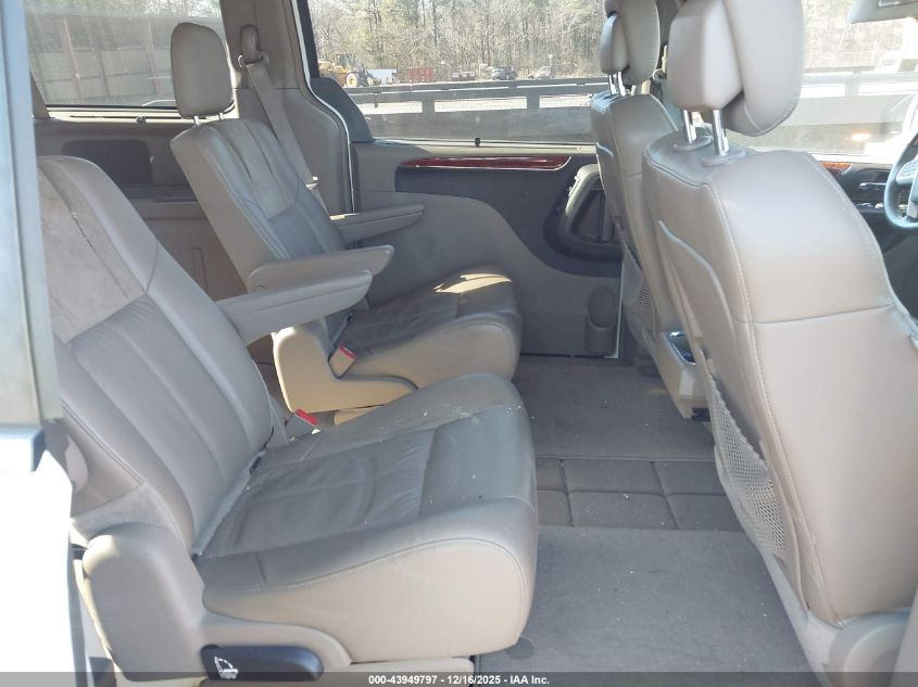 2015 Chrysler Town & Country Limited Platinum VIN: 2C4RC1GG5FR742710 Lot: 43949797