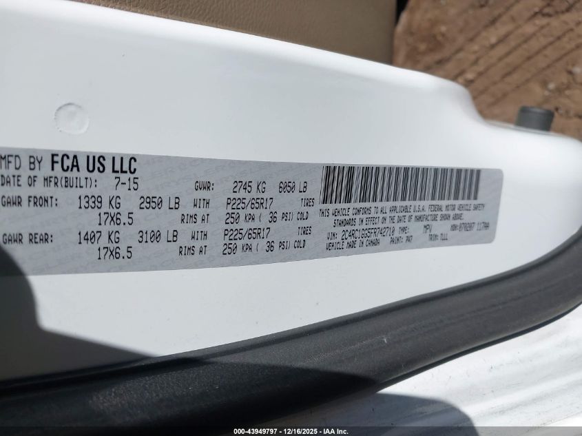 2015 Chrysler Town & Country Limited Platinum VIN: 2C4RC1GG5FR742710 Lot: 43949797