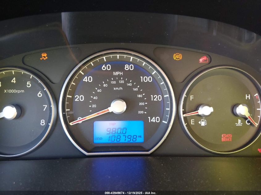 2012 Hyundai Santa Fe Limited V6 VIN: 5XYZK4AG1CG169009 Lot: 43949874