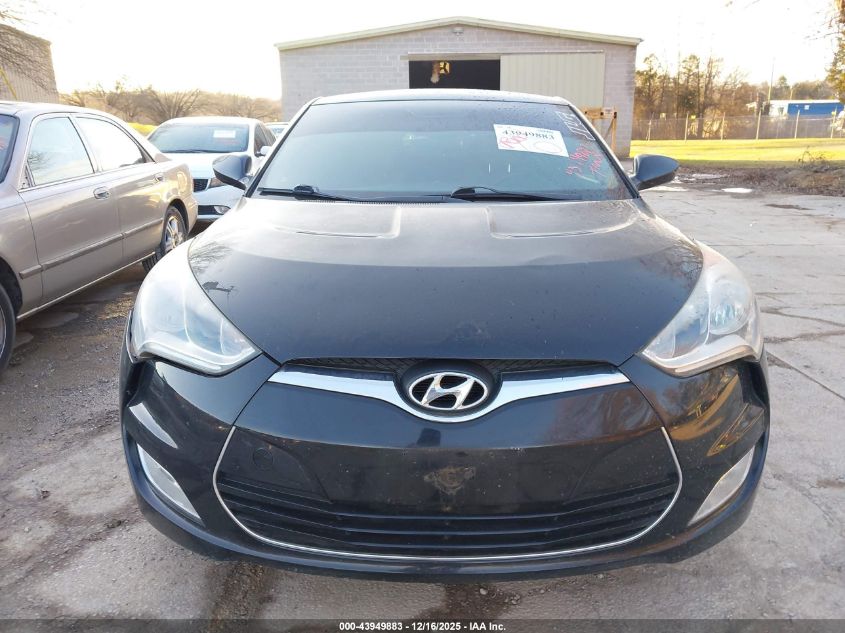 2013 Hyundai Veloster Base W/Gray VIN: KMHTC6AD6DU086899 Lot: 43949883