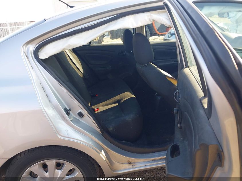 2018 Nissan Versa 1.6 S+ VIN: 3N1CN7AP0JL815616 Lot: 43949896