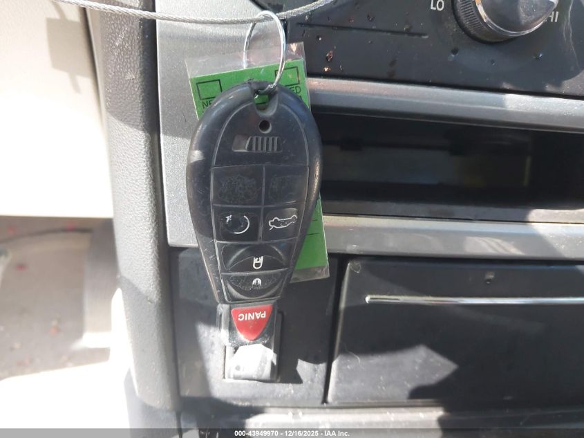 2010 Chrysler 300C Hemi VIN: 2C3CA6CT6AH114203 Lot: 43949970