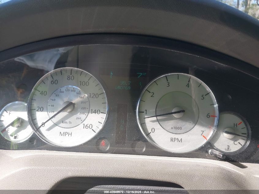 2010 Chrysler 300C Hemi VIN: 2C3CA6CT6AH114203 Lot: 43949970