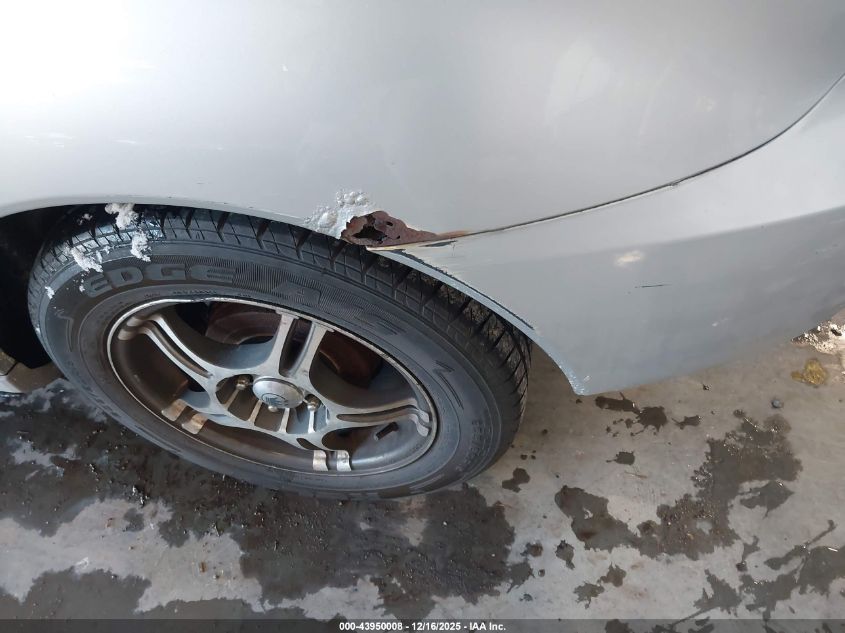 2004 Toyota Celica Gt VIN: JTDDR32T040175905 Lot: 43950008