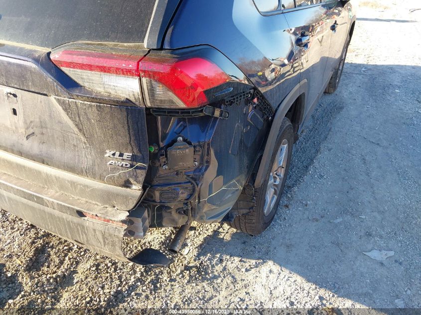 2024 Toyota Rav4 Xle VIN: 2T3P1RFV9RW422067 Lot: 43950086