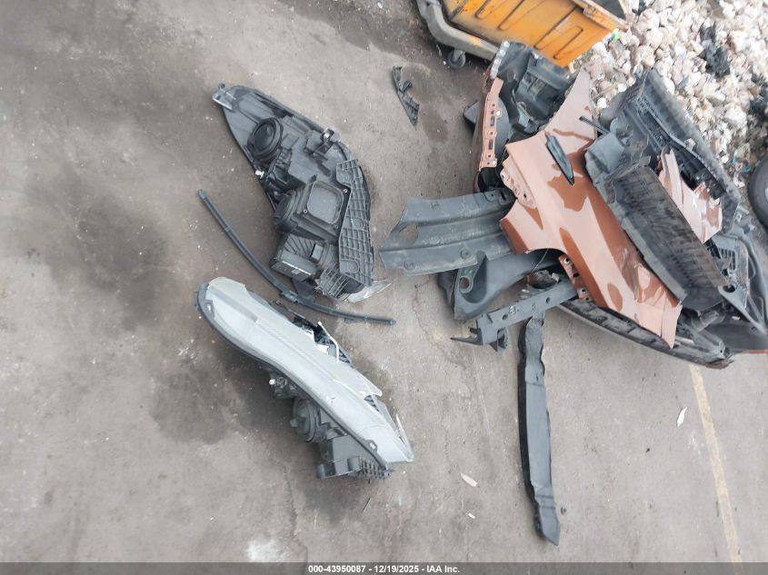 2017 Ford Escape Se VIN: 1FMCU9GD1HUE73758 Lot: 43950087