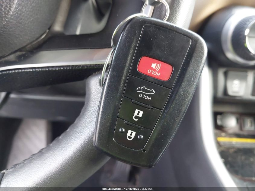 2021 Toyota Rav4 Limited VIN: 2T3N1RFV8MW145556 Lot: 43950088