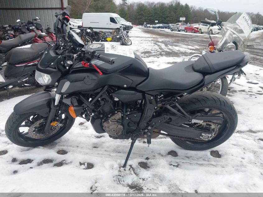 2020 Yamaha Mt07 VIN: JYARM27E7LA006560 Lot: 43950116