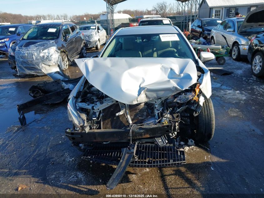 2017 Toyota Corolla Le VIN: 2T1BURHE0HC877588 Lot: 43950118