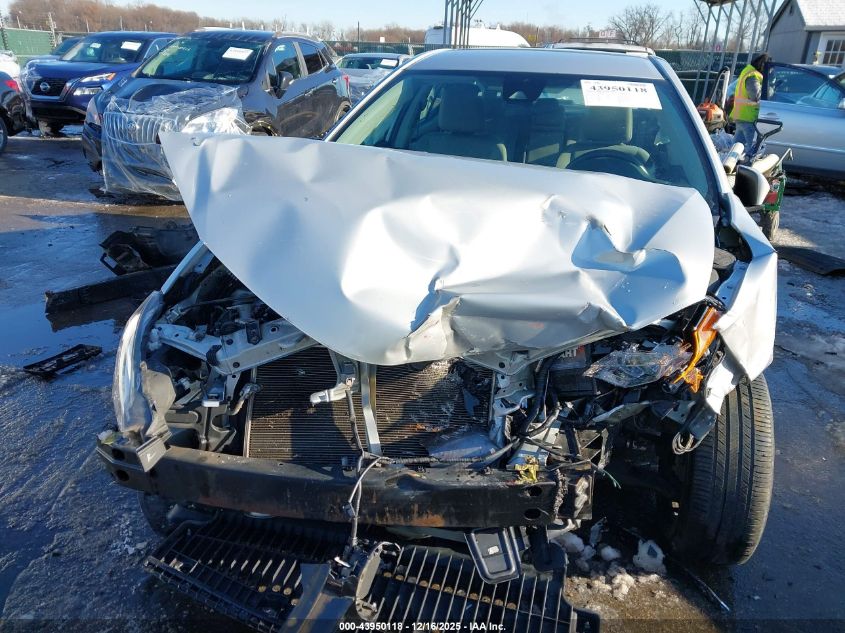 2017 Toyota Corolla Le VIN: 2T1BURHE0HC877588 Lot: 43950118