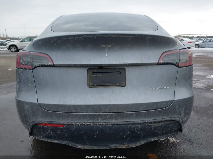 2024 Tesla Model Y Long Range Dual Motor All-Wheel Drive VIN: 7SAYGDEE9RA322953 Lot: 43950121