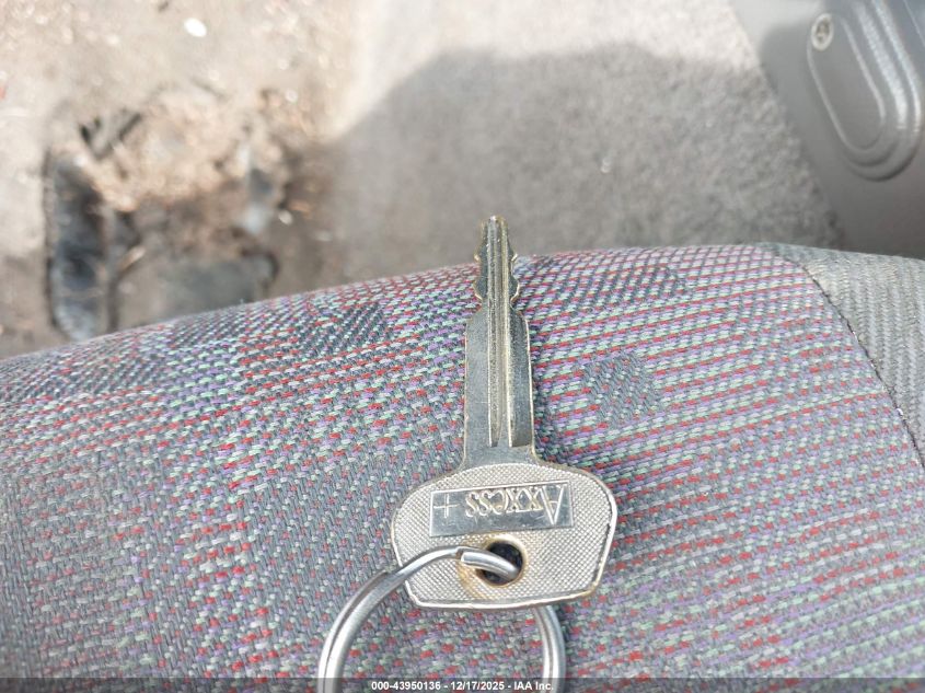 2001 Chevrolet Tracker Zr2 VIN: 2CNBJ78C016938839 Lot: 43950136