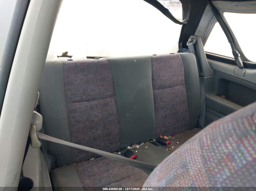 2001 Chevrolet Tracker Zr2 VIN: 2CNBJ78C016938839 Lot: 43950136