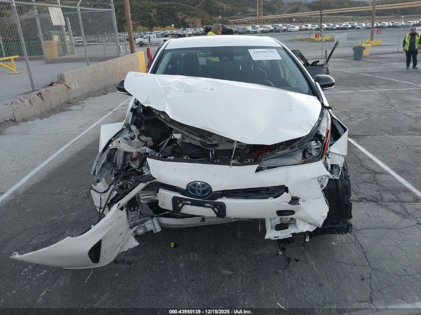 2022 Toyota Prius Nightshade Edition VIN: JTDKAMFU5N3175244 Lot: 43950139