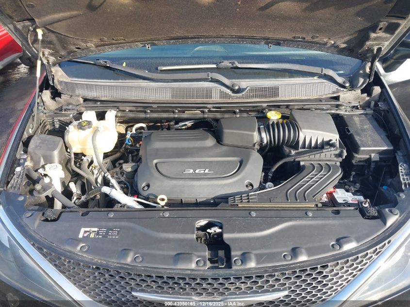 2017 Chrysler Pacifica Lx VIN: 2C4RC1CG0HR735303 Lot: 43950169