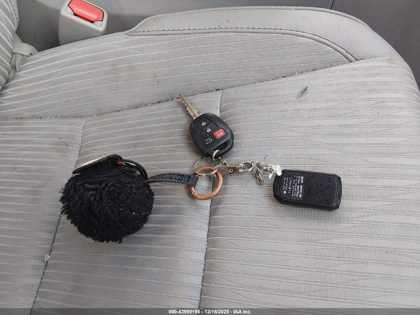 2017 Toyota Highlander Le Plus VIN: 5TDZZRFH6HS207290 Lot: 43950195