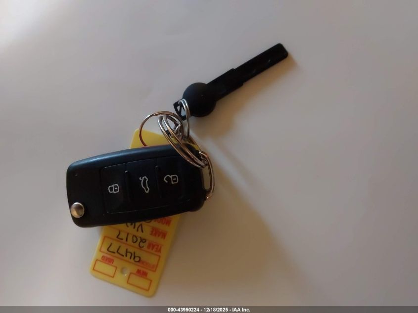 2017 Volkswagen Passat 1.8T Se VIN: 1VWBT7A3XHC039414 Lot: 43950224