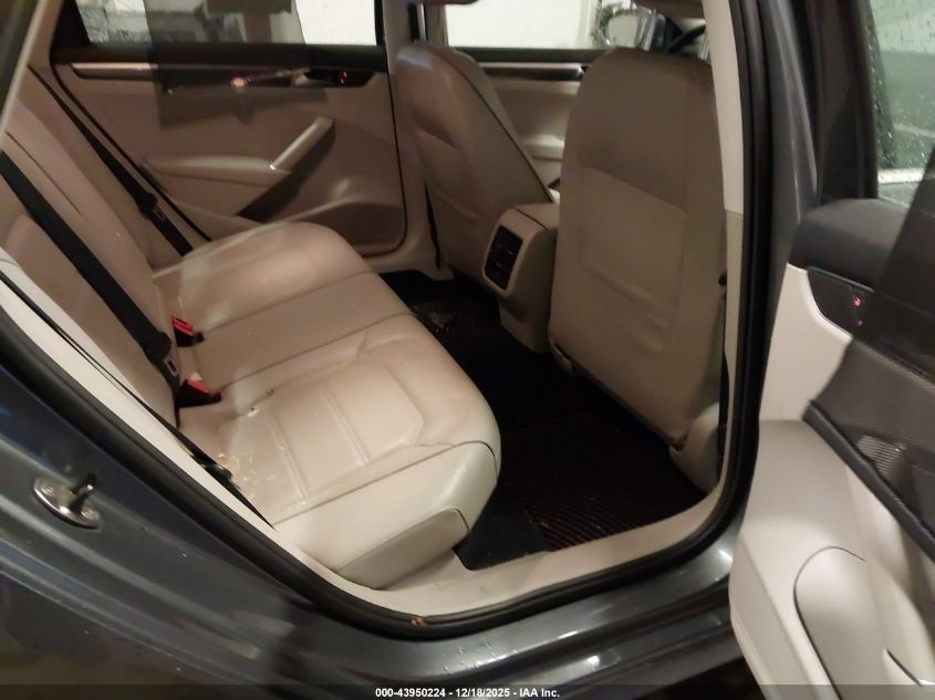 2017 Volkswagen Passat 1.8T Se VIN: 1VWBT7A3XHC039414 Lot: 43950224