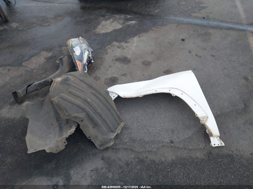 2019 Toyota Rav4 Le VIN: JTMH1RFV4KJ006632 Lot: 43950255