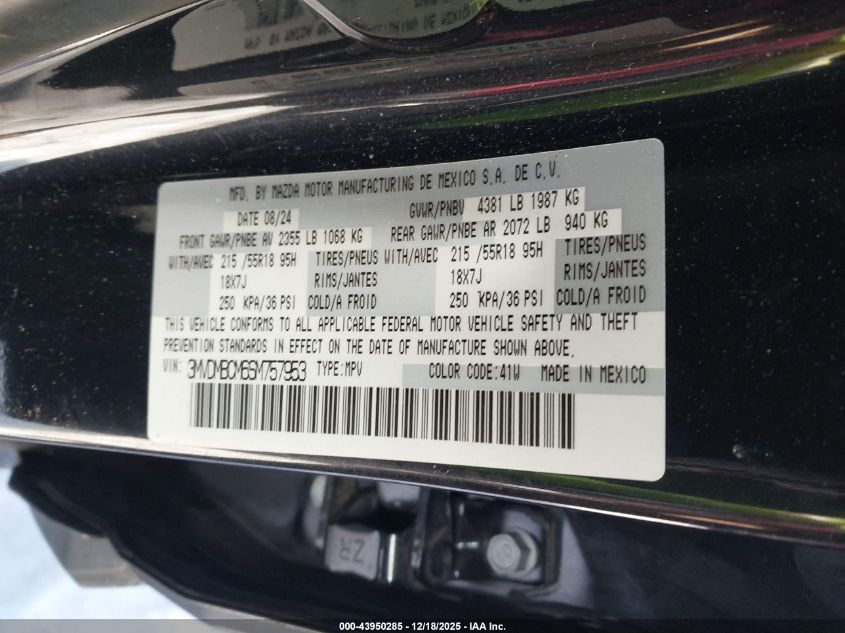 2025 Mazda Cx-30 2.5 S Preferred Package VIN: 3MVDMBCM6SM757953 Lot: 43950285