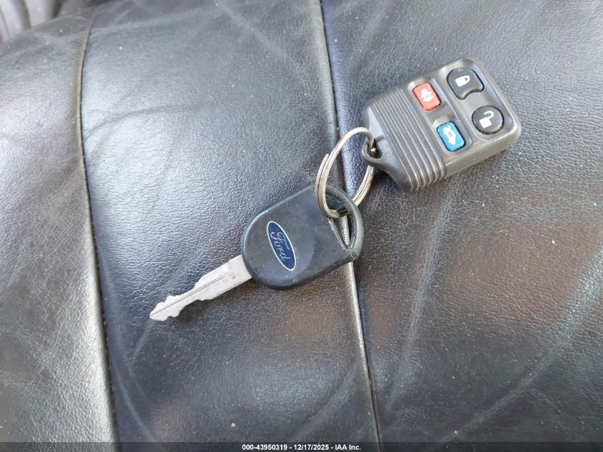 2003 Ford Crown Victoria Lx VIN: 2FAHP74W83X144901 Lot: 43950319