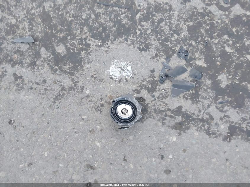 2015 Subaru Forester 2.5I Premium VIN: JF2SJADC6FH541677 Lot: 43950344