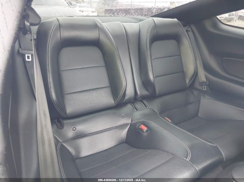 2022 Ford Mustang Ecoboost Premium Fastback VIN: 1FA6P8TH8N5102233 Lot: 43950380