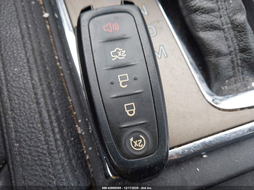 2011 Lincoln Mkx VIN: 2LMDJ8JKXBBJ27451 Lot: 43950389