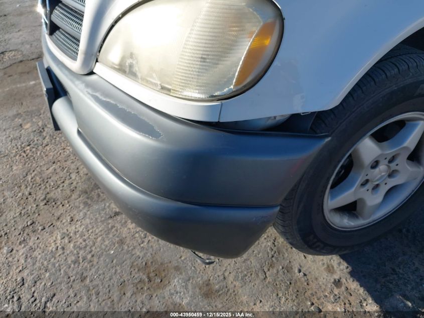 1999 Mercedes-Benz Ml 320 VIN: 4JGAB54E1XA123226 Lot: 43950459