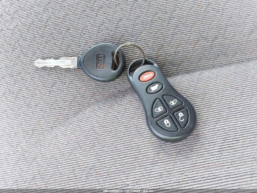 2002 Dodge Grand Caravan Ex VIN: 2B8GP74L62R501423 Lot: 43950511