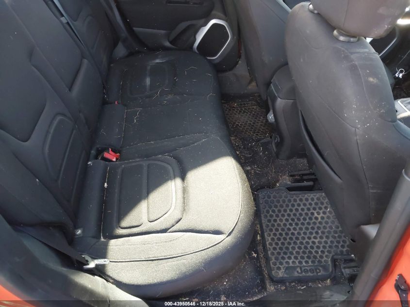 2018 Jeep Renegade Latitude 4X4 VIN: ZACCJBBBXJPG79811 Lot: 43950546