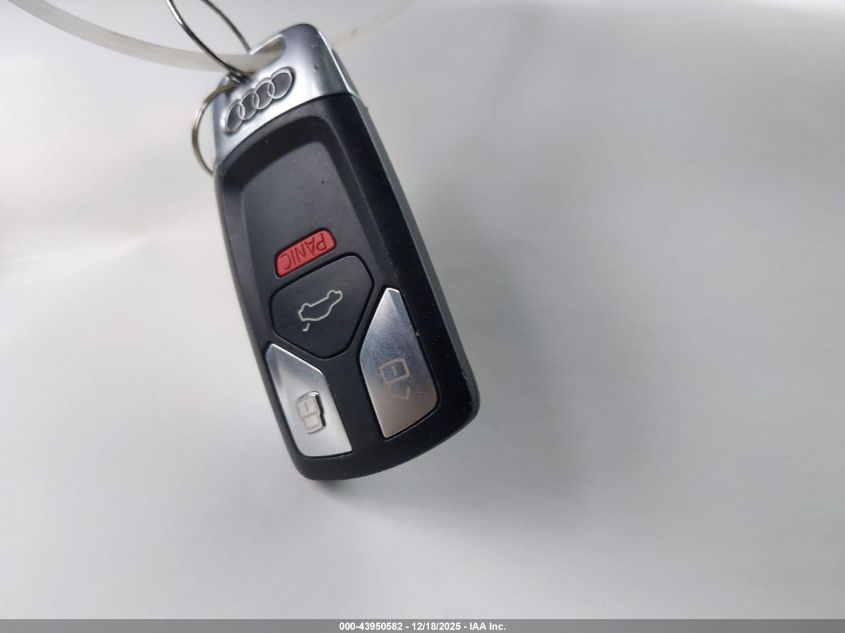 2017 Audi Q7 3.0T Premium VIN: WA1AAAF7XHD020573 Lot: 43950582