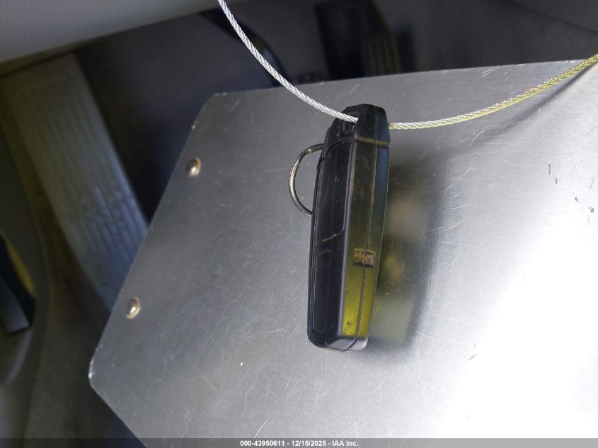 2008 BMW 328I VIN: WBAWR33518P151664 Lot: 43950611