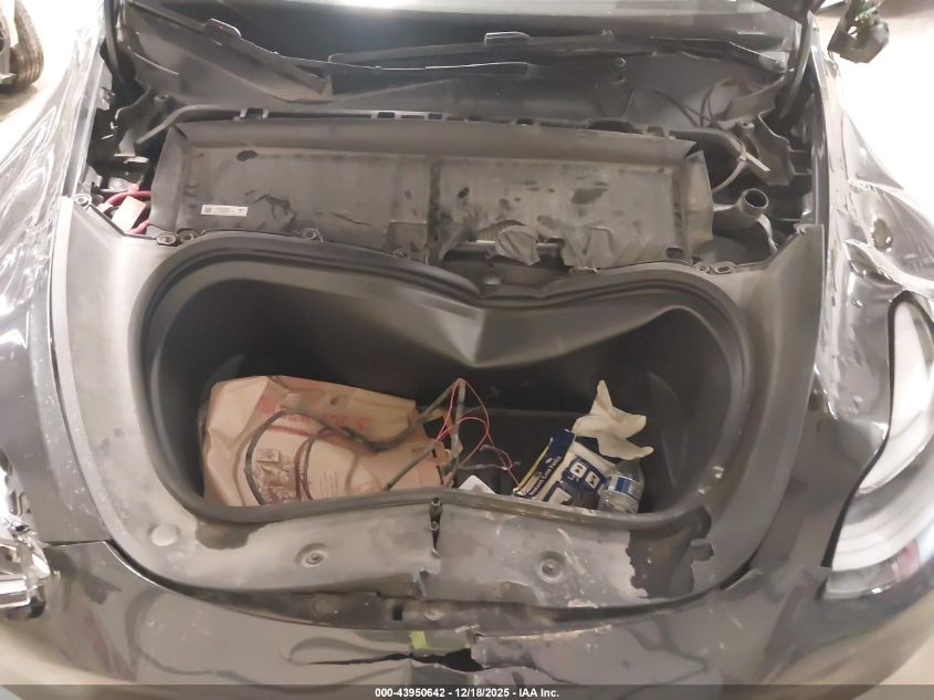 2024 Tesla Model Y Long Range Dual Motor All-Wheel Drive/Rwd VIN: 7SAYGDED3RF054296 Lot: 43950642