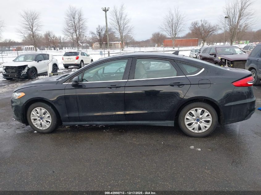 2020 Ford Fusion S VIN: 3FA6P0G76LR101918 Lot: 43950713