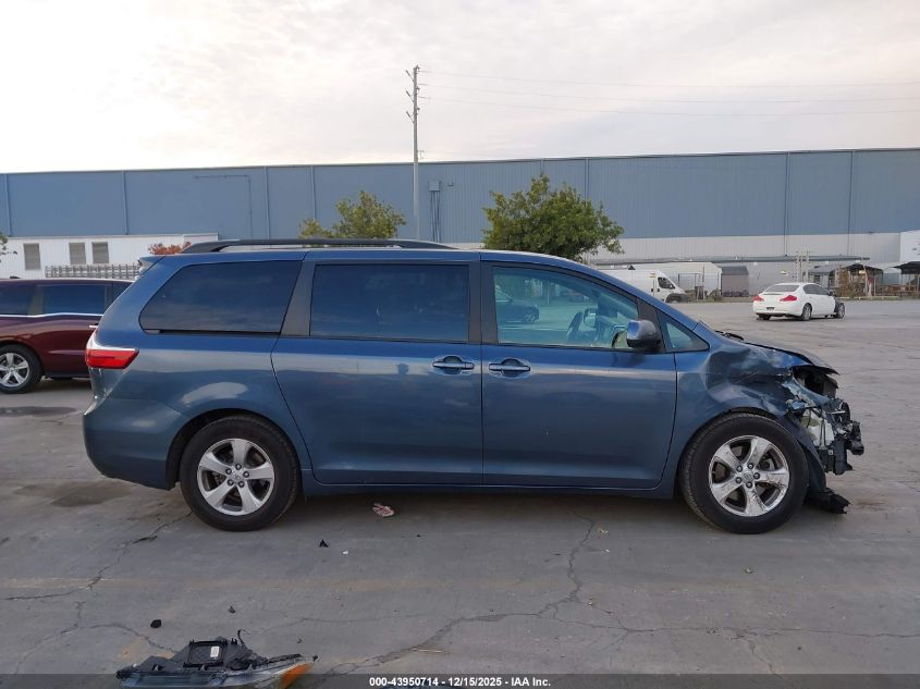 2017 Toyota Sienna Le 8 Passenger VIN: 5TDKZ3DC9HS848715 Lot: 43950714