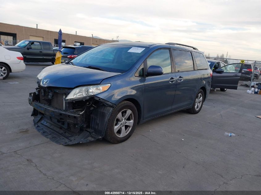 2017 Toyota Sienna Le 8 Passenger VIN: 5TDKZ3DC9HS848715 Lot: 43950714