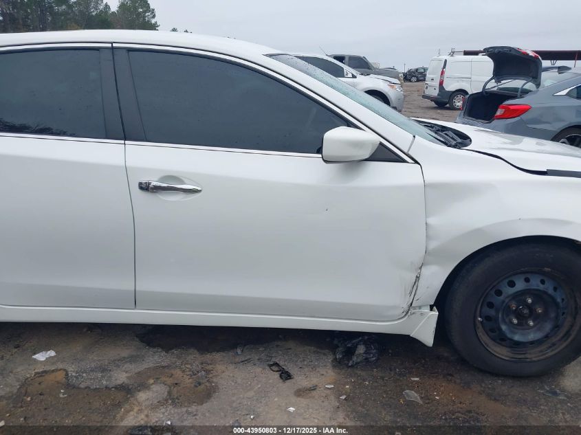 2014 Nissan Altima 2.5 S VIN: 1N4AL3AP4EN370389 Lot: 43950803