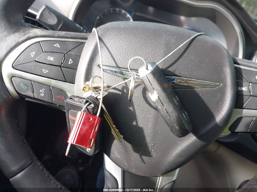 2016 Chrysler 200 Limited Platinum VIN: 1C3CCCAB6GN179930 Lot: 43950804