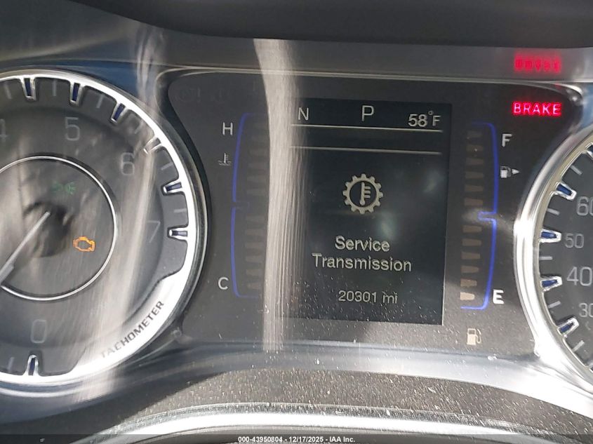 2016 Chrysler 200 Limited Platinum VIN: 1C3CCCAB6GN179930 Lot: 43950804