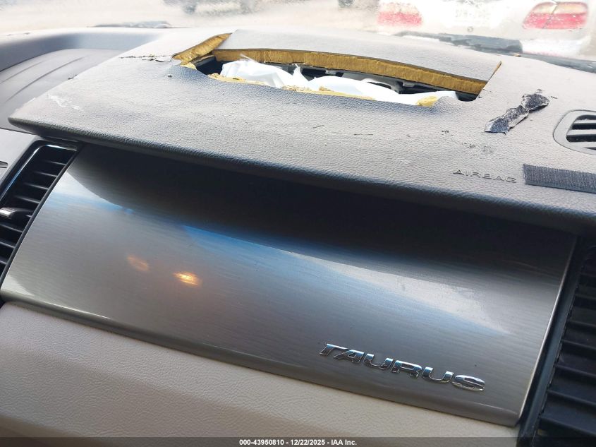 2015 Ford Taurus Sel VIN: 1FAHP2E83FG208355 Lot: 43950810