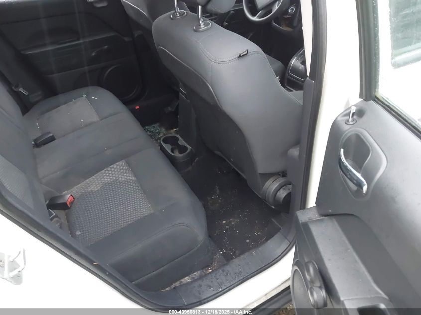 2010 Jeep Patriot Sport VIN: 1J4NT2GA3AD639355 Lot: 43950813