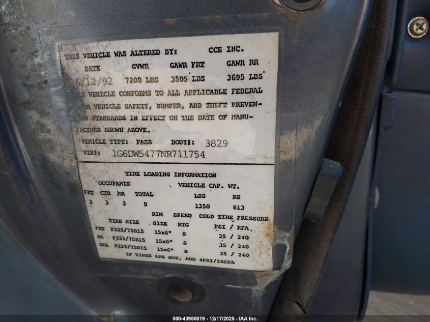 1992 Cadillac Brougham VIN: 1G6DW5477NR711754 Lot: 43950819