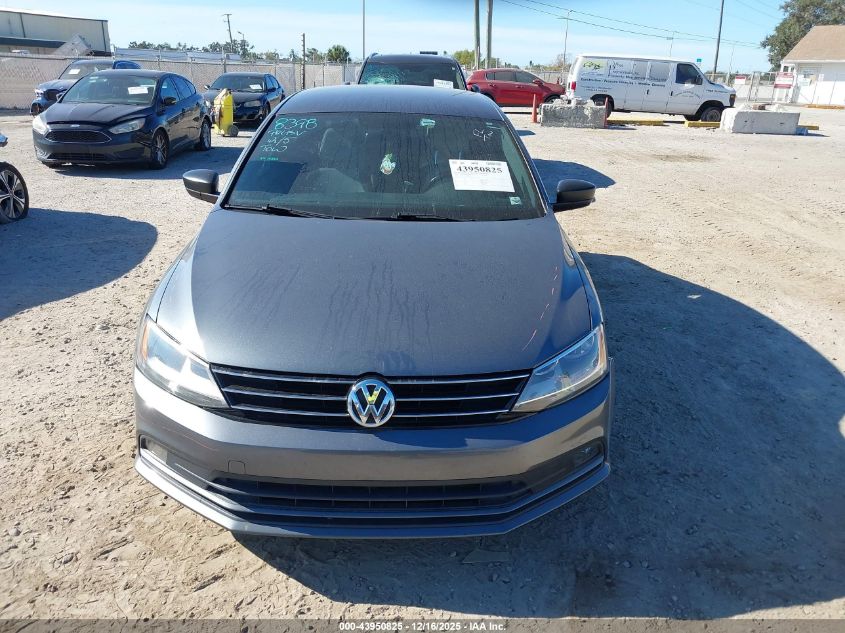 2016 Volkswagen Jetta 1.8T Sport VIN: 3VWD17AJ5GM405287 Lot: 43950825