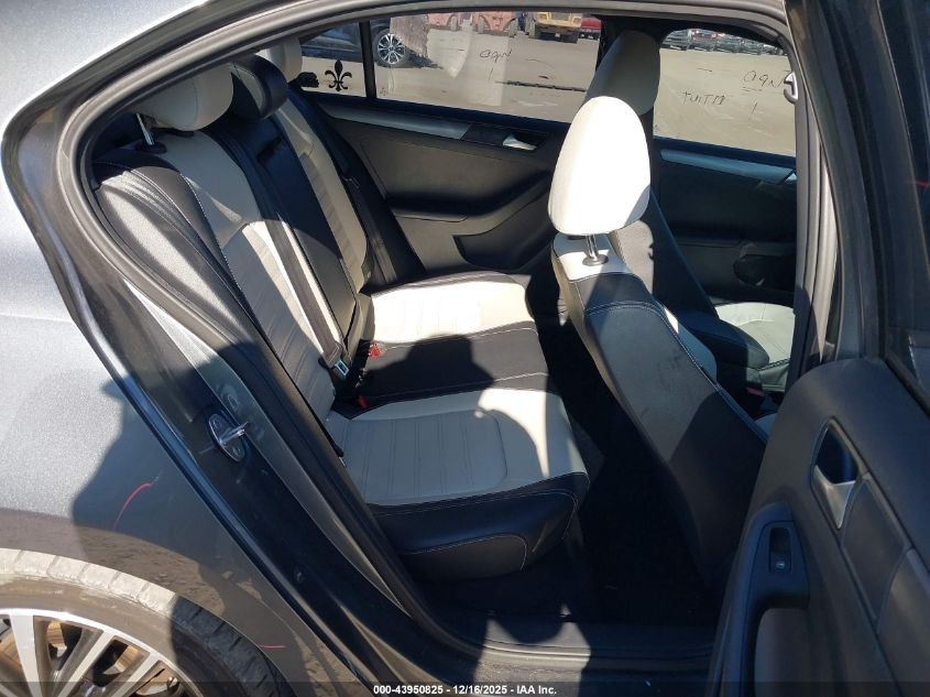 2016 Volkswagen Jetta 1.8T Sport VIN: 3VWD17AJ5GM405287 Lot: 43950825