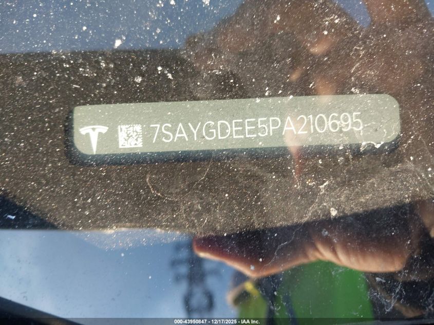 2023 Tesla Model Y Awd/Long Range Dual Motor All-Wheel Drive VIN: 7SAYGDEE5PA210695 Lot: 43950847