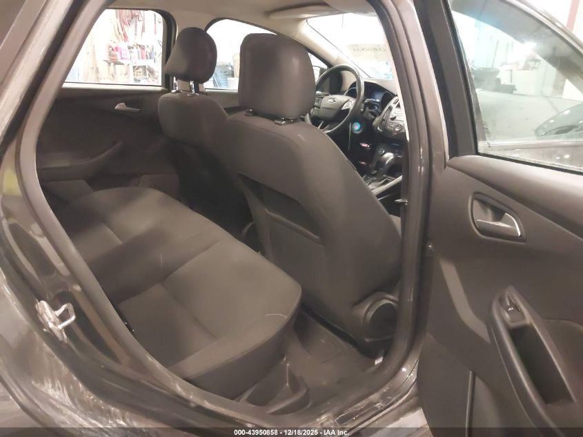 2016 Ford Focus Se VIN: 1FADP3F23GL272855 Lot: 43950858