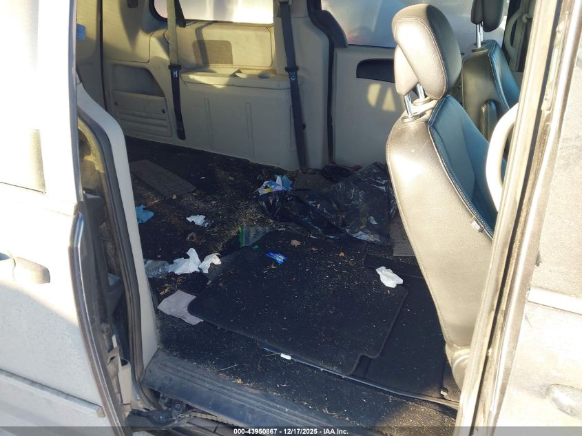 2017 Dodge Grand Caravan Sxt VIN: 2C4RDGCG5HR692447 Lot: 43950867