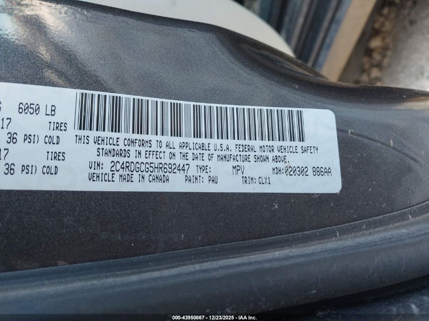 2017 Dodge Grand Caravan Sxt VIN: 2C4RDGCG5HR692447 Lot: 43950867